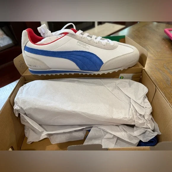 Puma White and Blue Athletic Shoes - Picture 4 of 11